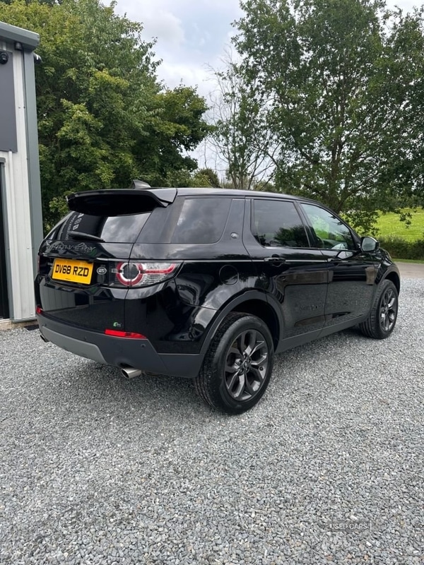 Used Land Rover Discovery Sport 2018 for sale - 76729249: Photo 3