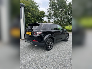 Used Land Rover Discovery Sport 2018 for sale - 78220518: Photo
