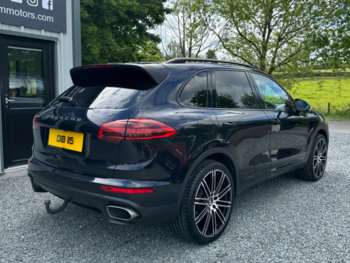 Used Porsche Cayenne 2015 for sale - 74727170: Photo