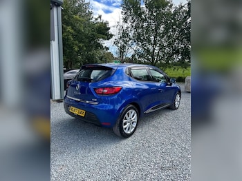 Used Renault Clio 2017 for sale - 79086049: Photo