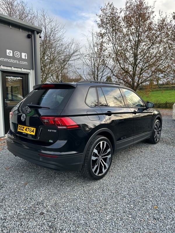 Used Volkswagen Tiguan 2017 for sale - 76729261: Photo 2