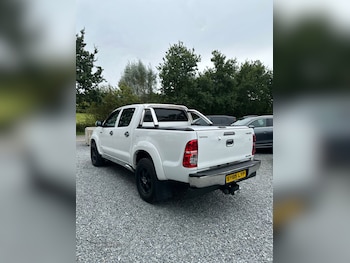 Used Toyota Hilux 2015 for sale - 76458226: Photo