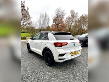 Used Volkswagen T-Roc 2018 for sale - 79146457: Photo