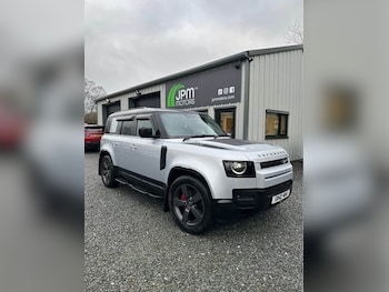 Used Land Rover Defender 2023 for sale - 77684822: Photo