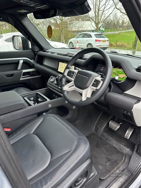 Used Land Rover Defender 2023 for sale - 77684822: Photo 4