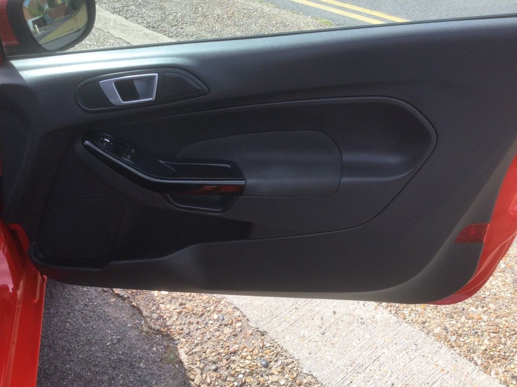 Used Ford Fiesta 2014 for sale - 75503163: Photo 24