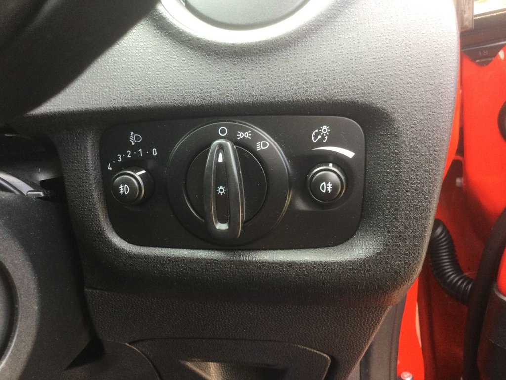 Used Ford Fiesta 2014 for sale - 75503163: Photo 36
