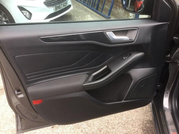 Used Ford Focus 2023 for sale - 75538020: Photo 24