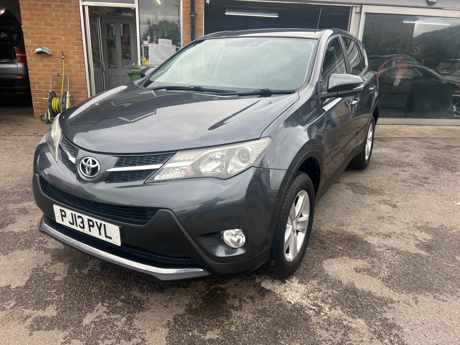 Used Toyota RAV4 2013 for sale - 76126244: Photo 13