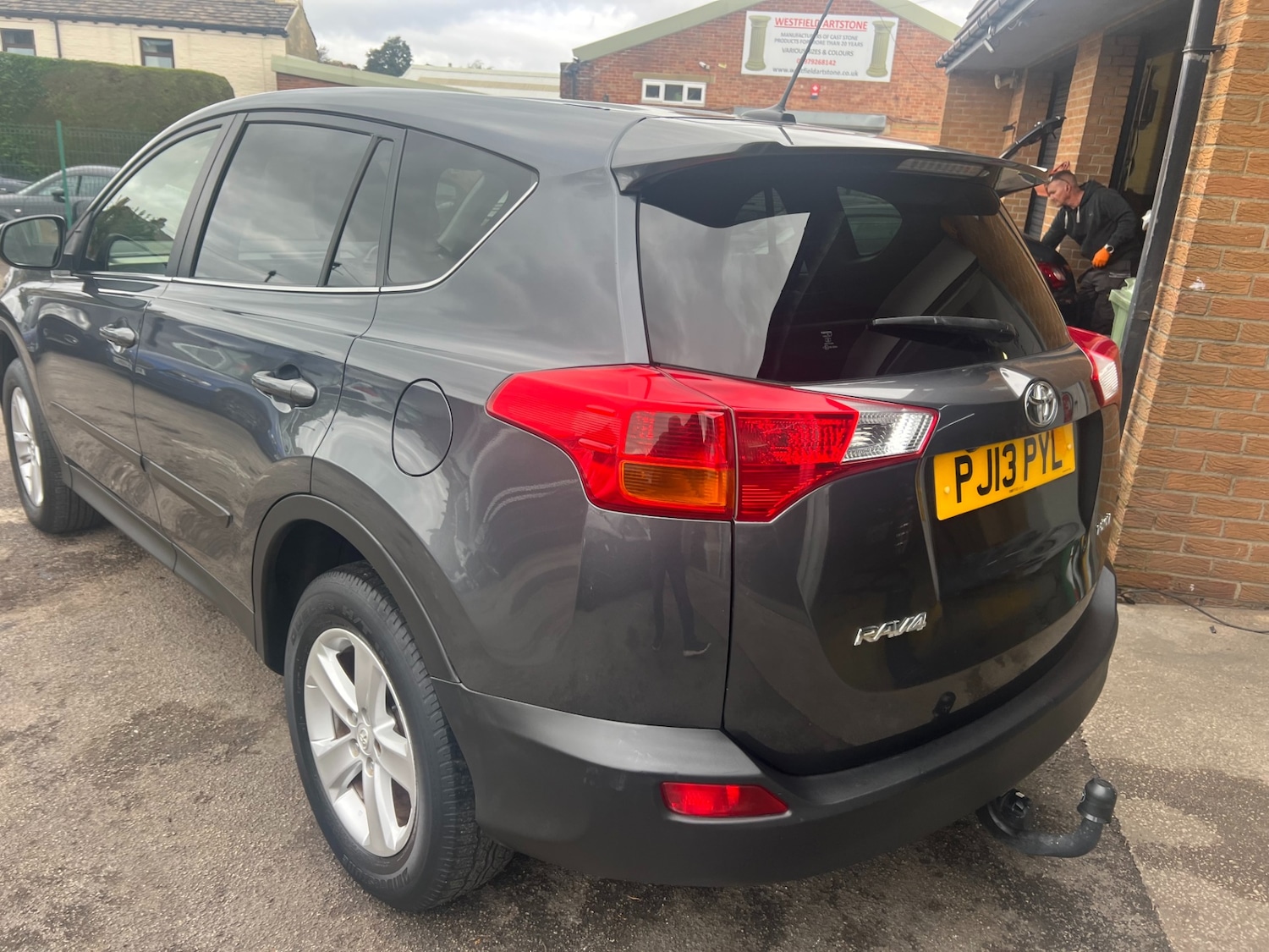 Used Toyota RAV4 2013 for sale - 76126244: Photo 15
