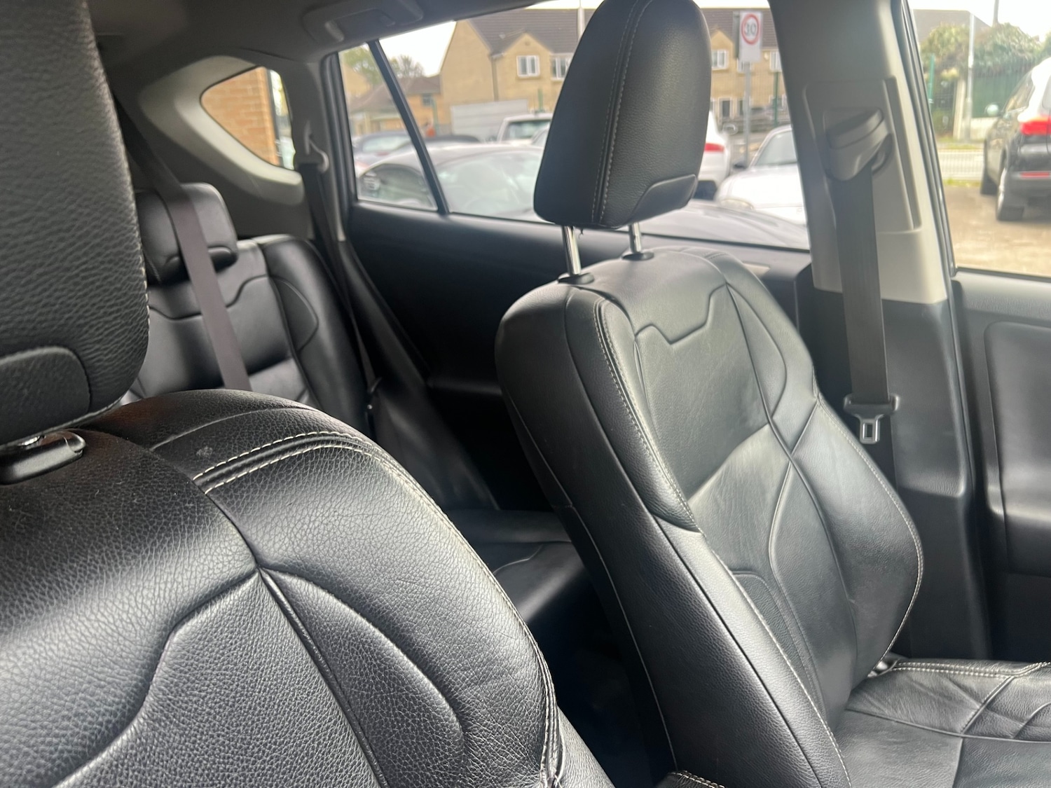 Used Toyota RAV4 2013 for sale - 76126244: Photo 23