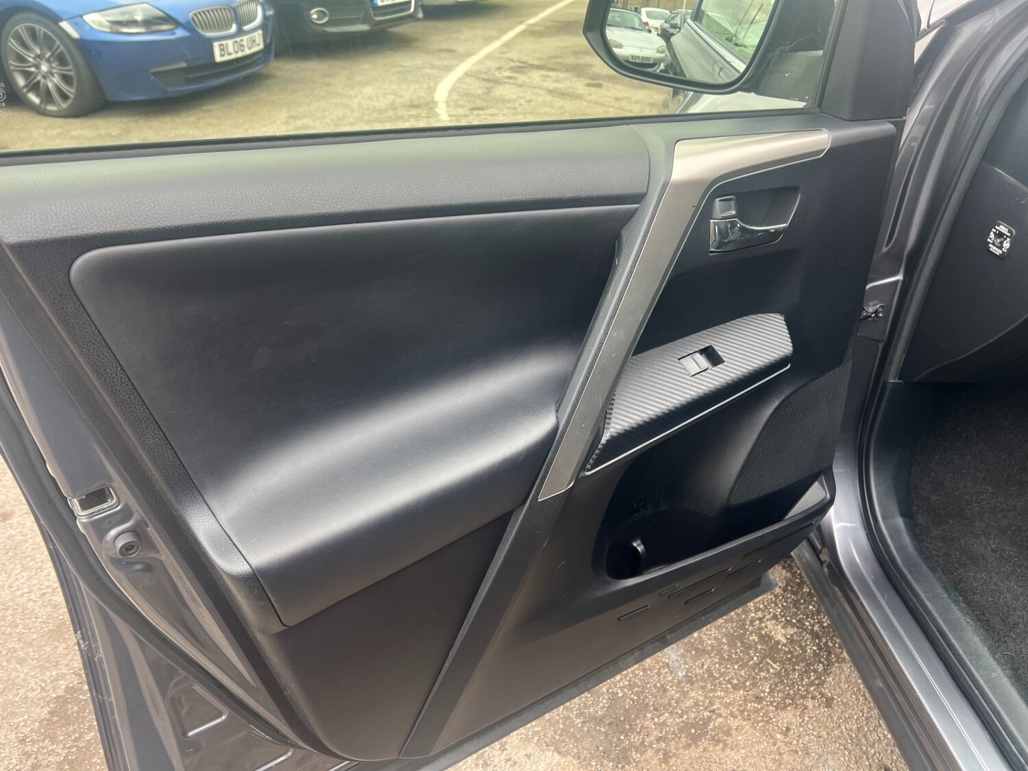 Used Toyota RAV4 2013 for sale - 76126244: Photo 24