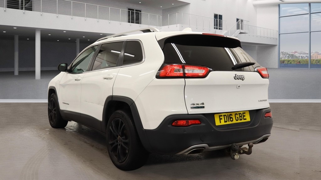 Used Jeep Cherokee 2016 for sale - 76170530: Photo 4
