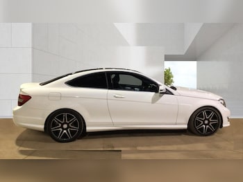 Used Mercedes-Benz C Class 2013 for sale - 79151027: Photo
