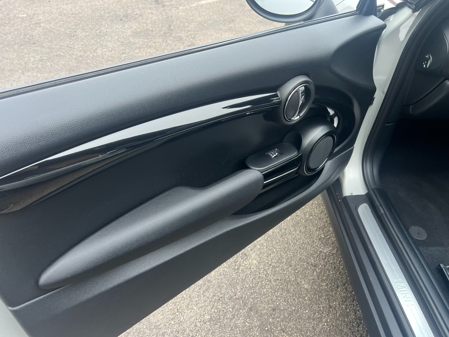 Used MINI Convertible 2017 for sale - 77247430: Photo 15