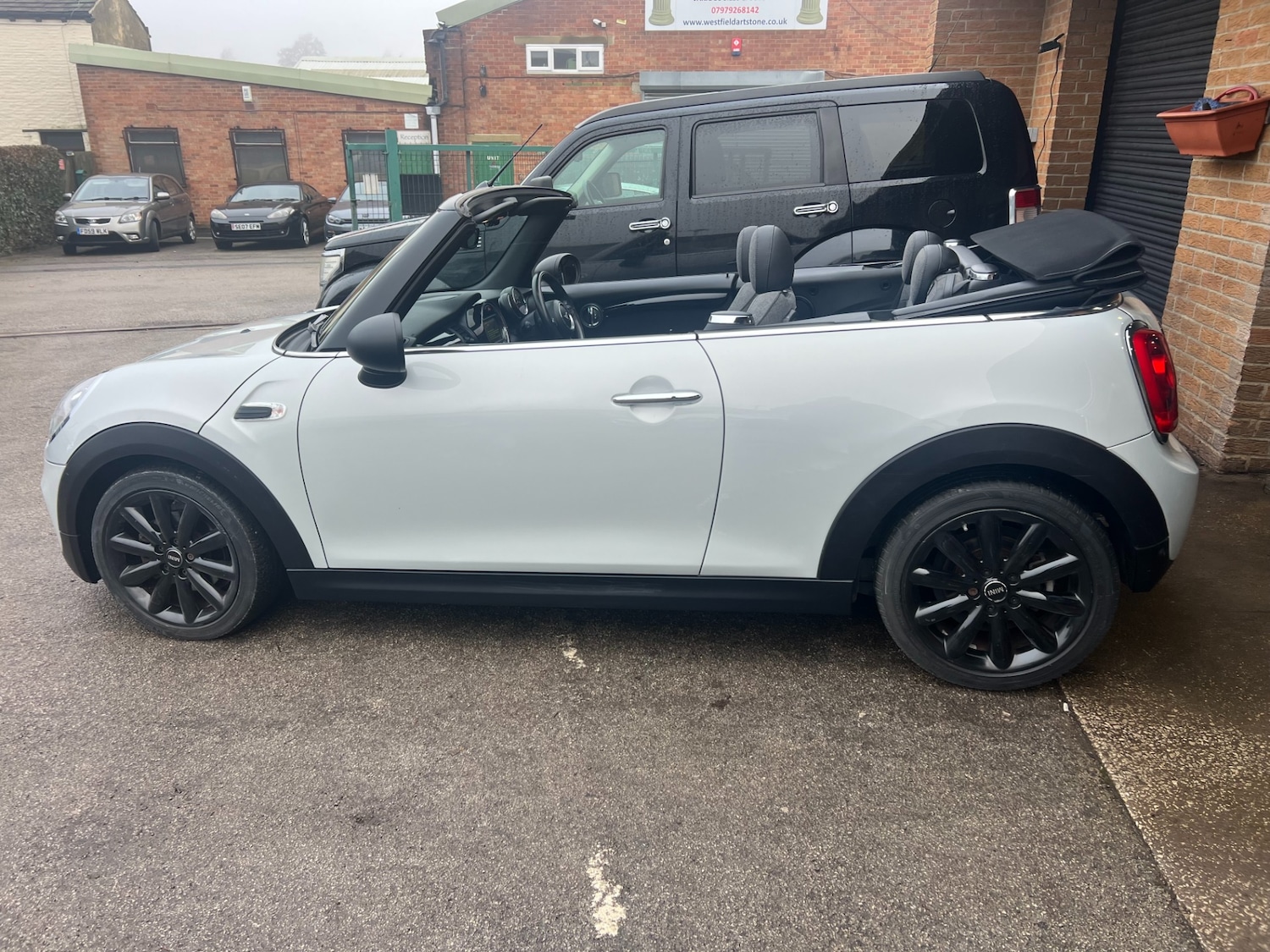 Used MINI Convertible 2017 for sale - 77247430: Photo 7