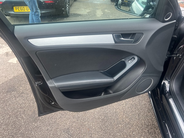 Used Audi A4 2010 for sale - 76113882: Photo 24