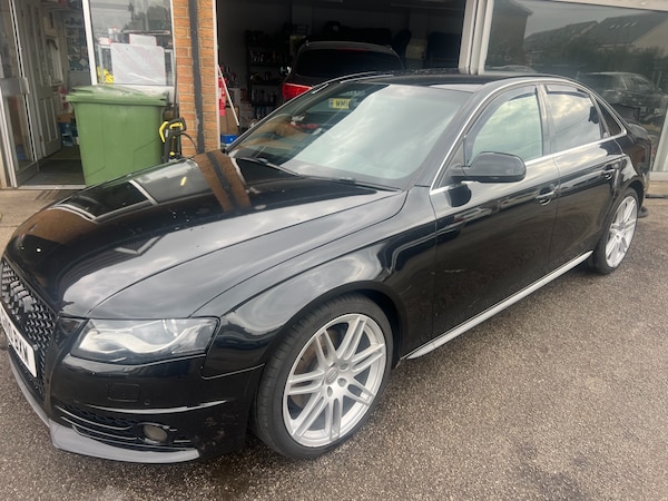 Used Audi A4 2010 for sale - 76113882: Photo 8