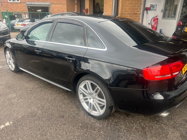 Used Audi A4 2010 for sale - 76113882: Photo 9