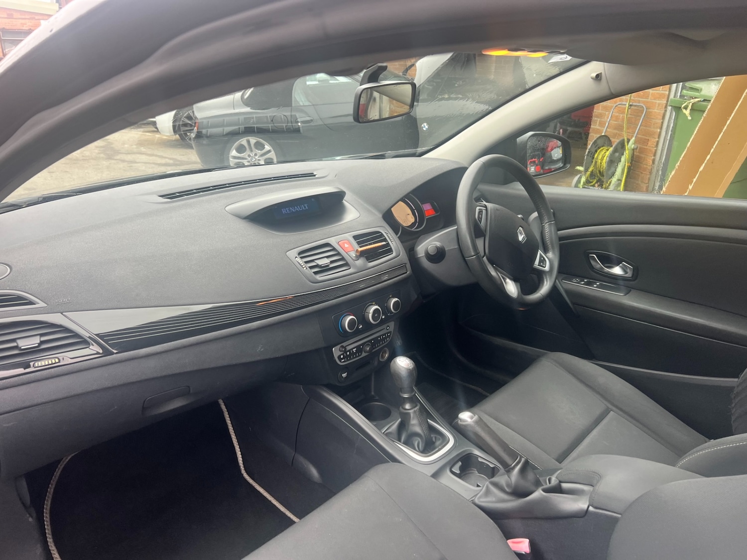 Used Renault Megane 2010 for sale - 77541718: Photo 19