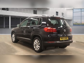 Used Volkswagen Tiguan 2015 for sale - 76089780: Photo 4