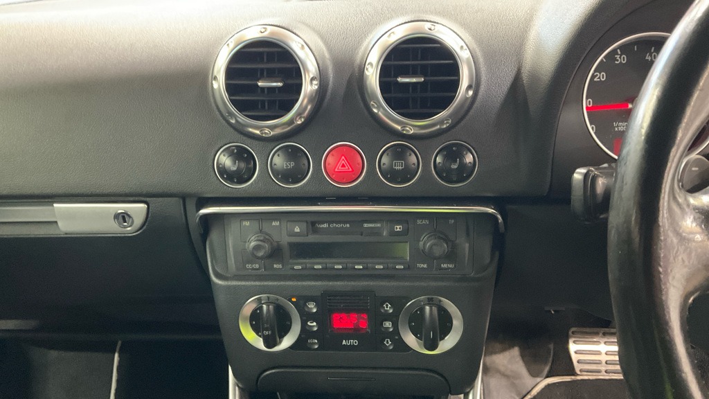 Used Audi TT 2004 for sale - 76006687: Photo 13