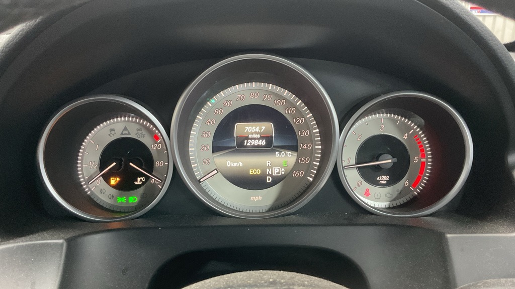 Used Mercedes-Benz E Class 2014 for sale - 77124035: Photo 3