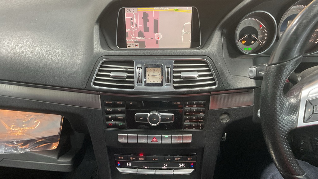 Used Mercedes-Benz E Class 2014 for sale - 77124035: Photo 4