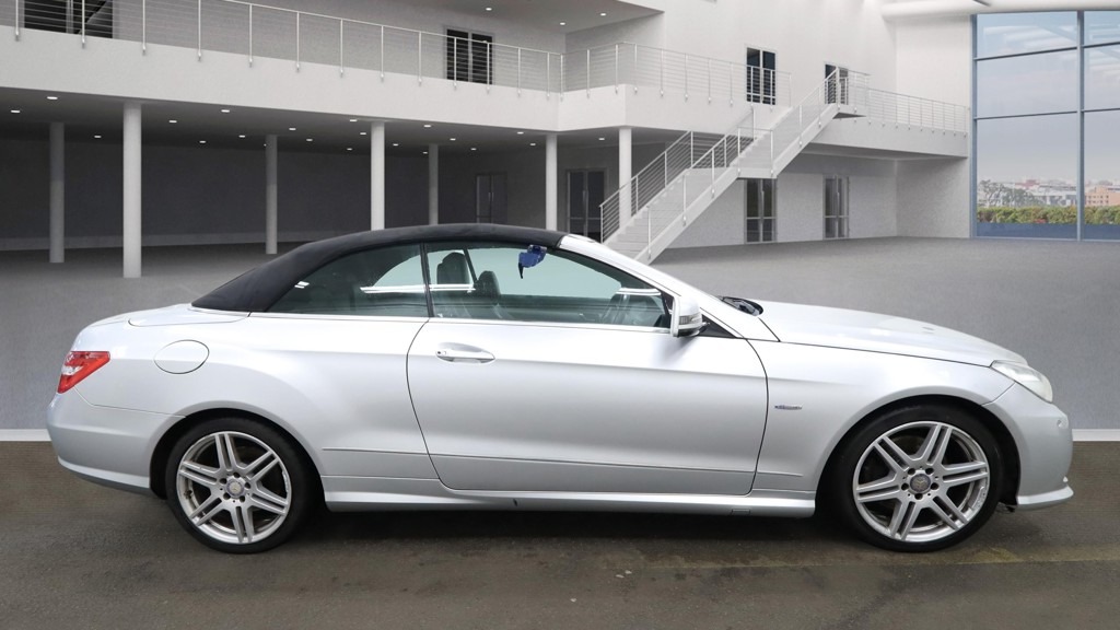 Used Mercedes-Benz E Class 2011 for sale - 77124023: Photo 7