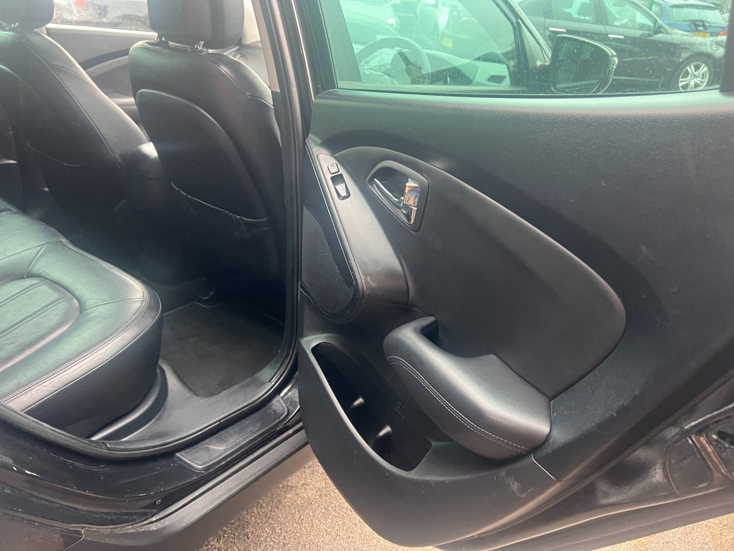 Used Hyundai Ix35 2010 for sale - 76462346: Photo 5