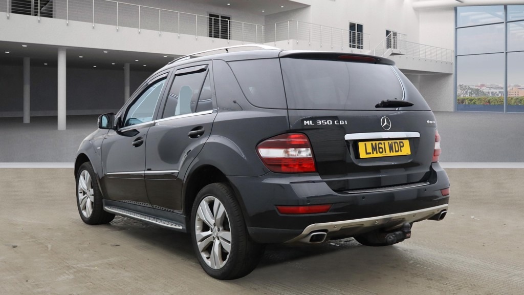 Used Mercedes-Benz M Class 2011 for sale - 76343023: Photo 4