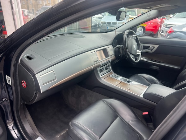 Used Jaguar XF 2011 for sale - 75367127: Photo 12