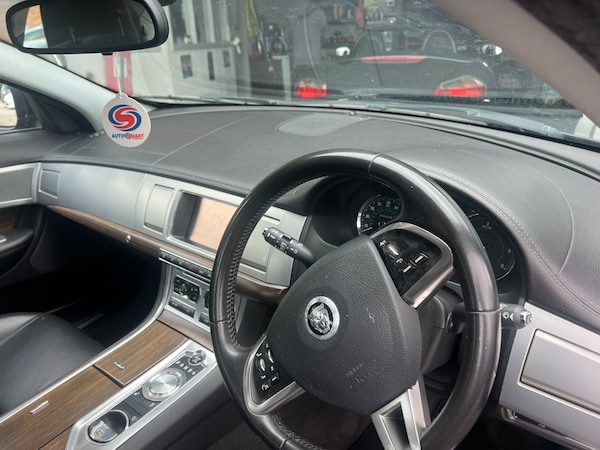 Used Jaguar XF 2011 for sale - 75367127: Photo 17