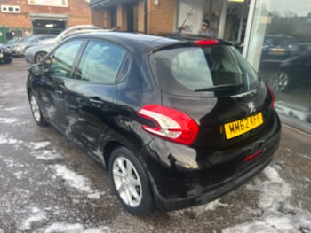 Used Peugeot 208 2013 for sale - 76682215: Photo