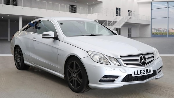 Used Mercedes-Benz E-Class 2012 for sale - 76242701: Photo 1