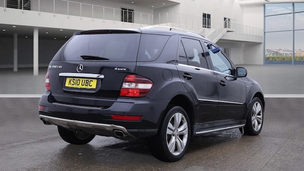 Used Mercedes-Benz M-Class 2010 for sale - 76231983: Photo 5