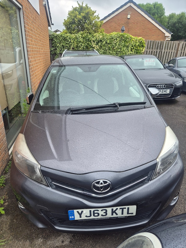 Used Toyota Yaris 2013 for sale - 74781250: Photo 1
