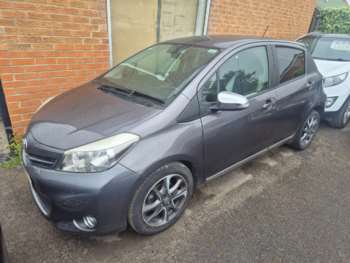 Used Toyota Yaris 2013 for sale - 74781250: Photo