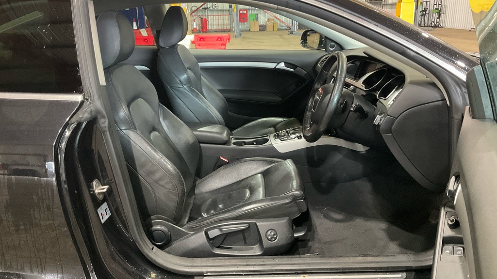 Used Audi A5 2010 for sale - 76526094: Photo 12