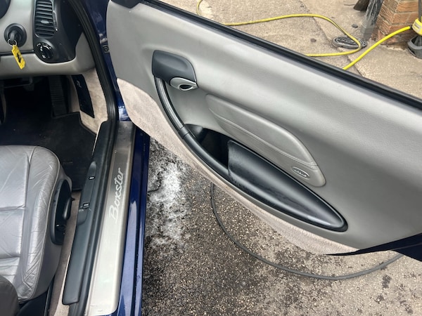 Used Porsche Boxster 2001 for sale - 74060504: Photo 19