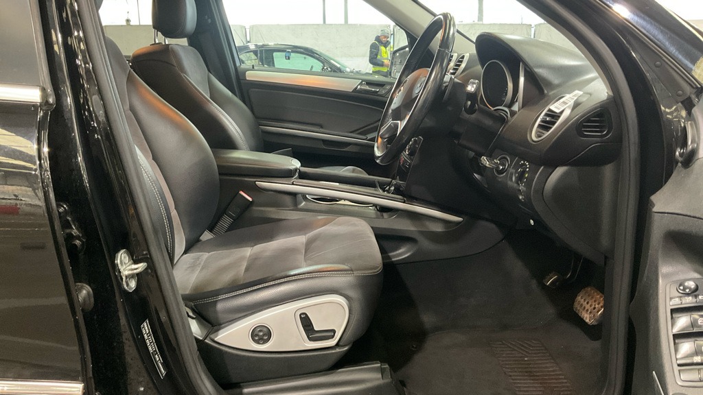 Used Mercedes-Benz M Class 2011 for sale - 76611216: Photo 10