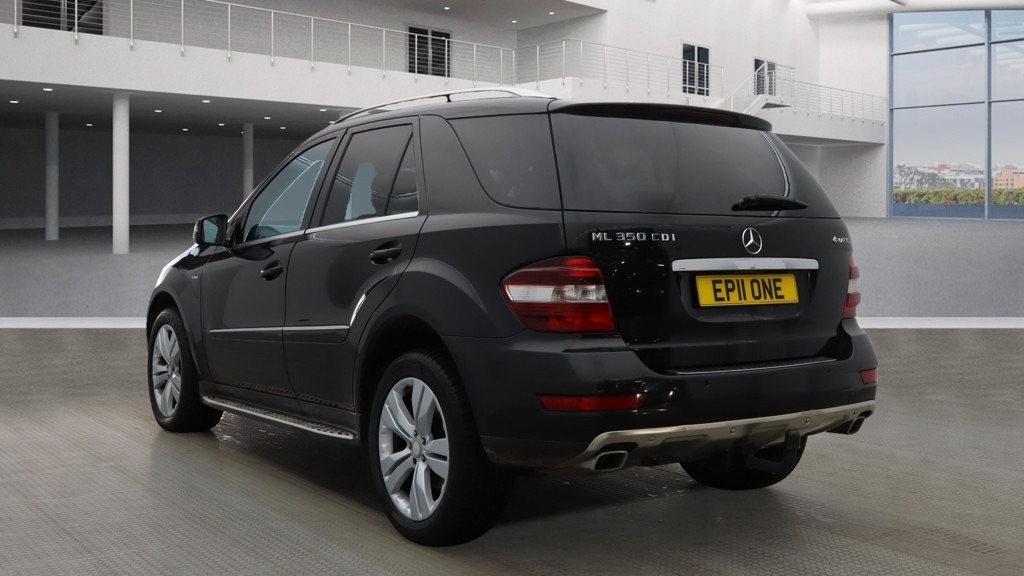 Used Mercedes-Benz M Class 2011 for sale - 76611216: Photo 4