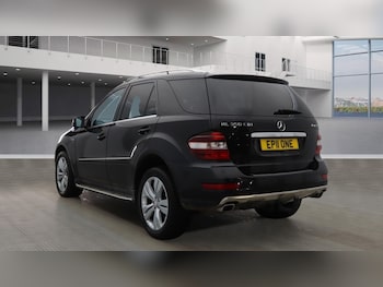 Used Mercedes-Benz M Class 2011 for sale - 76611216: Photo