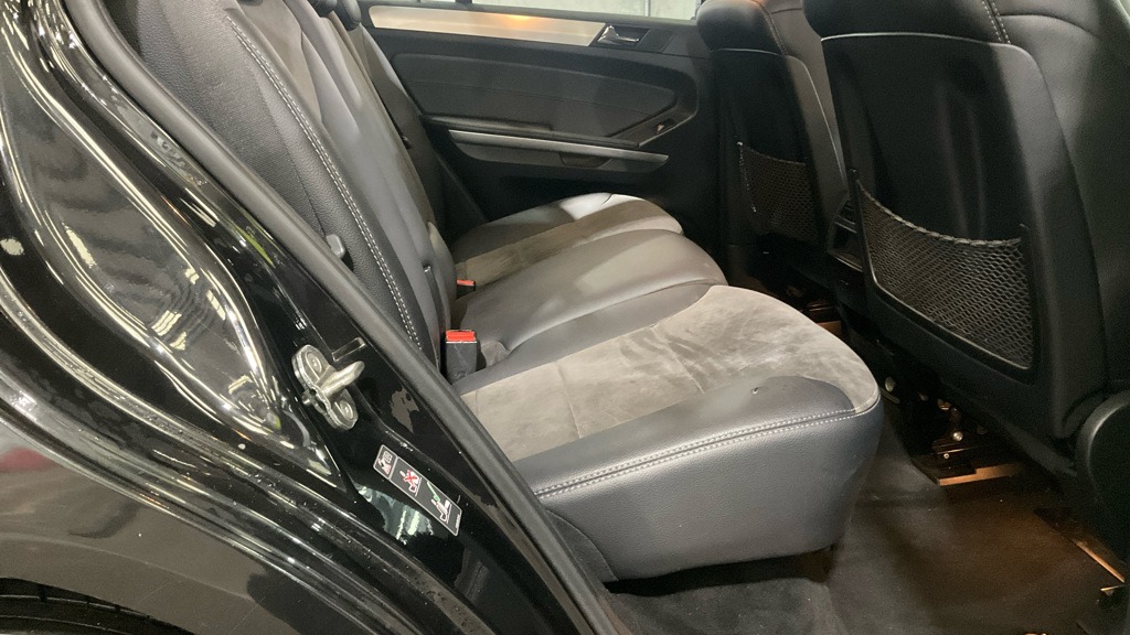 Used Mercedes-Benz M Class 2011 for sale - 76611216: Photo 9