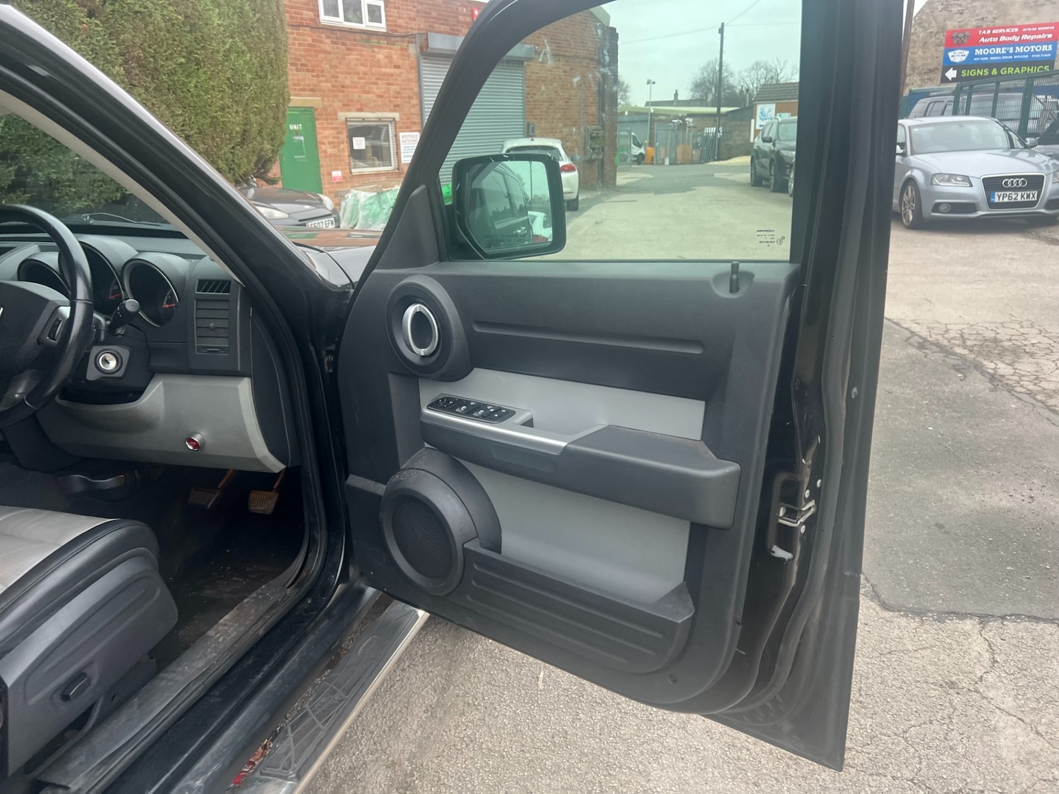 Used Dodge Nitro 2008 for sale - 76707391: Photo 21