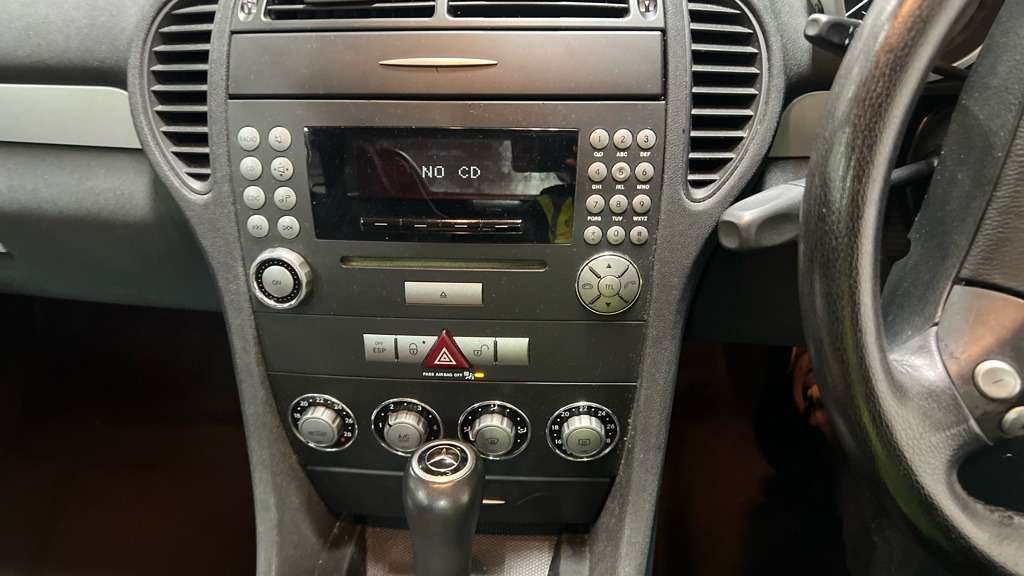 Used Mercedes-Benz SLK 2006 for sale - 76401862: Photo 11