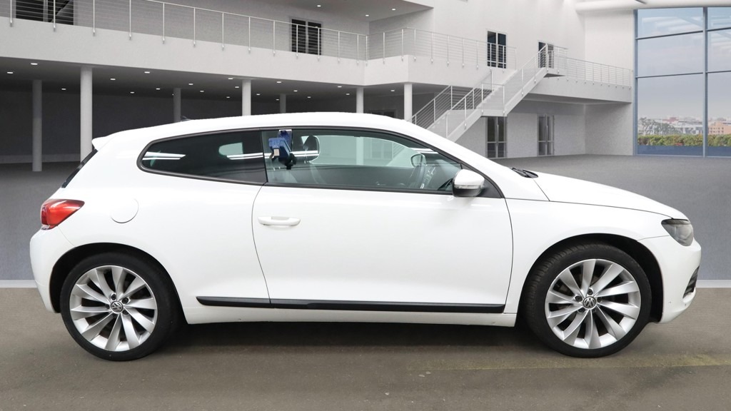 Used Volkswagen Scirocco 2012 for sale - 76206120: Photo 6