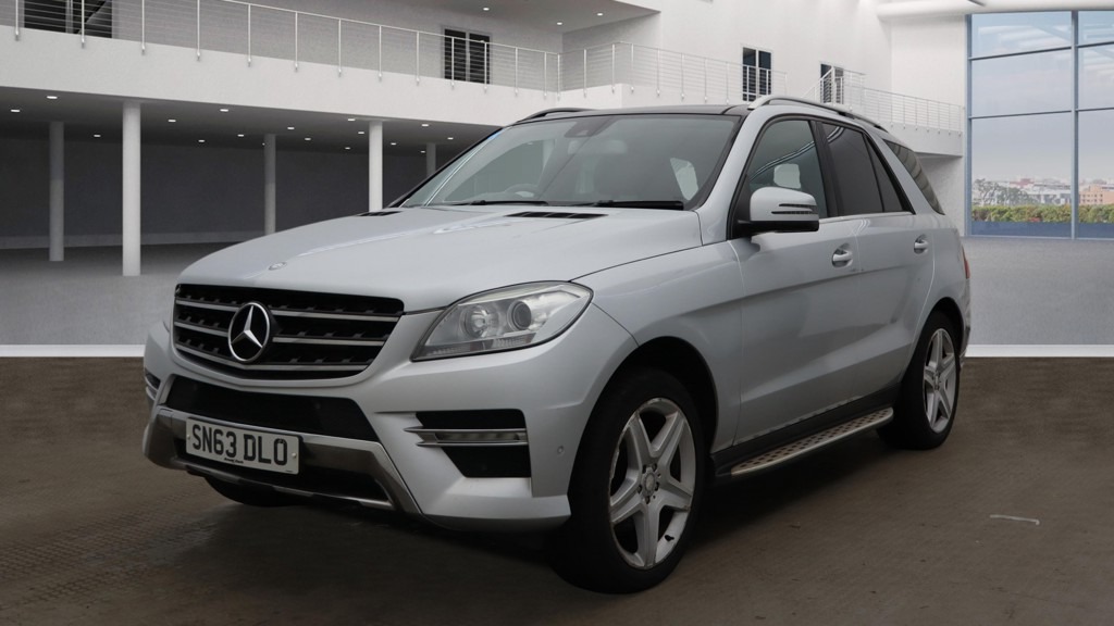 Used Mercedes-Benz M Class 2013 for sale - 77638877: Photo 3