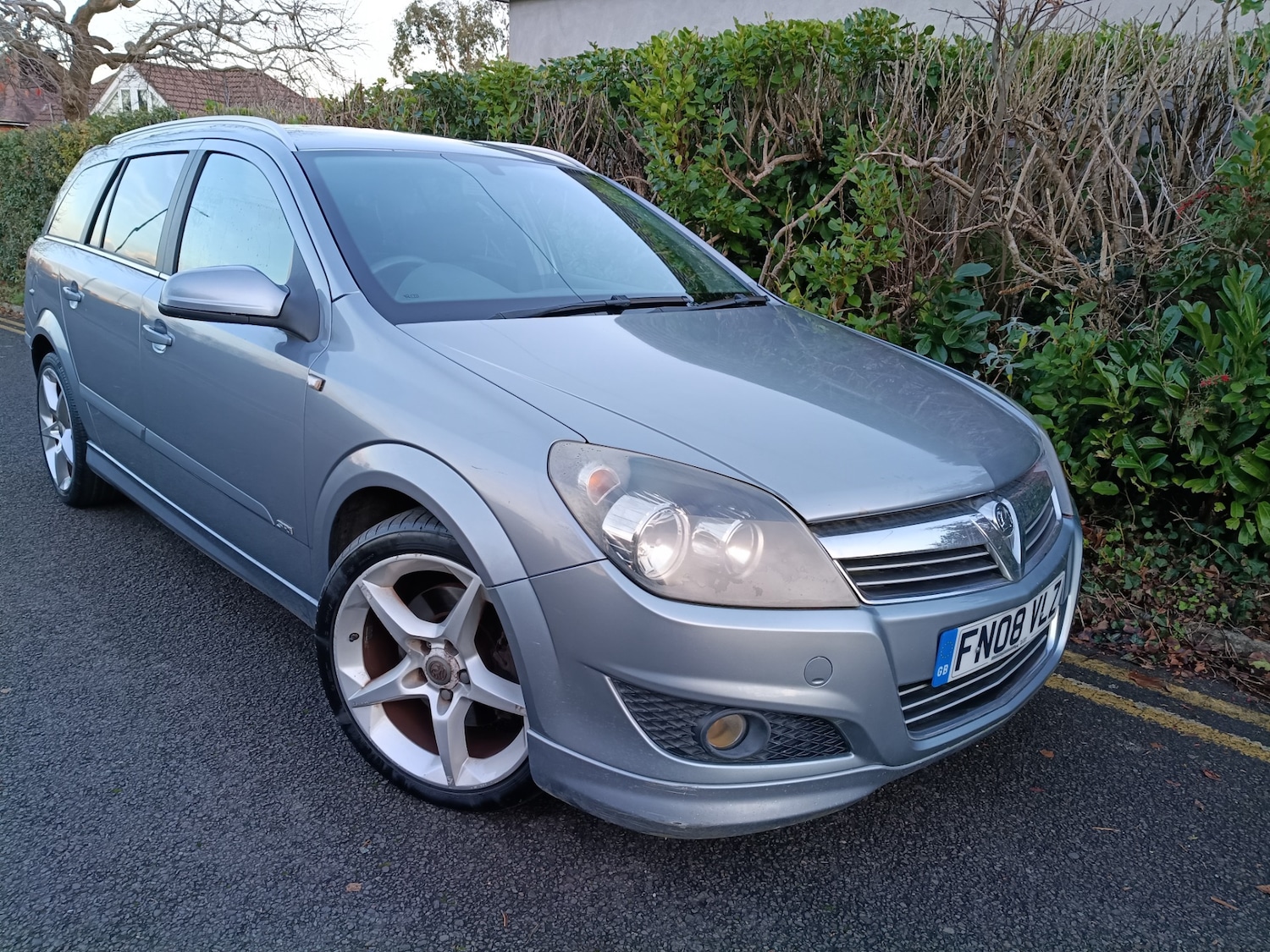 Used Vauxhall Astra 2008 for sale - 76933316: Photo 1