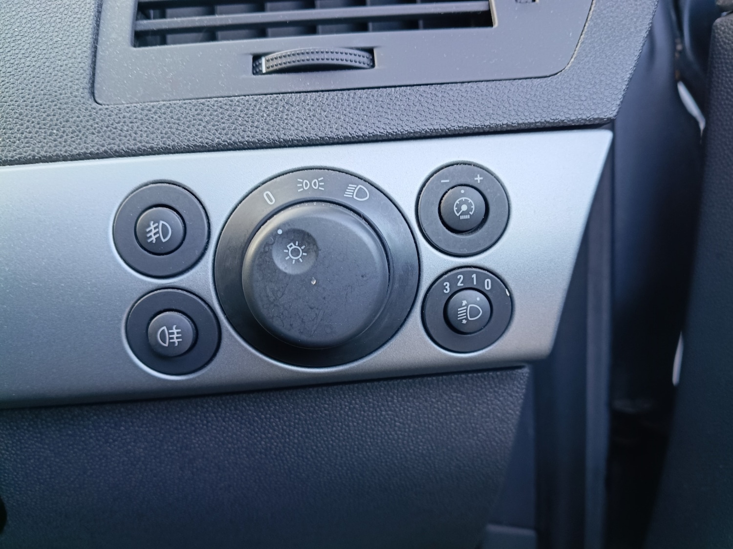 Used Vauxhall Astra 2008 for sale - 76933316: Photo 30